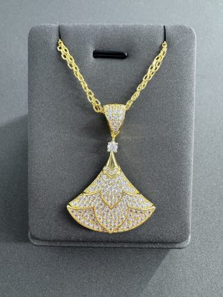 Bvlgari Crystal Fan Pendant Necklace – Elegant Luxury Jewelry